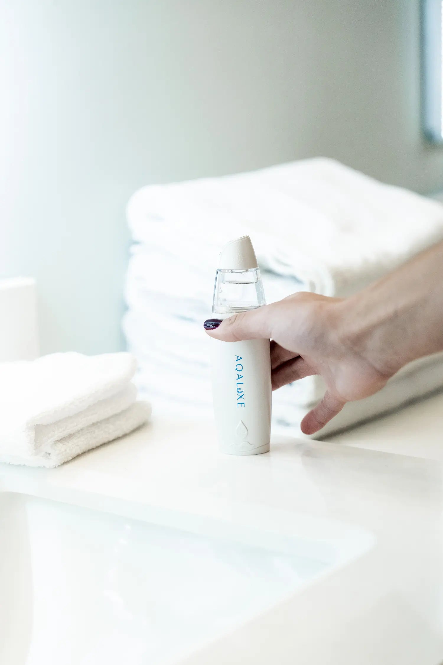 Aqualuxe Hydrogen Nano Mister | Holistix Aqualuxe Hydrogen Nano Mister | Holistix
